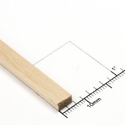 Basswood Strips 610mm x 3.2mm x 6.4mm Bud Nosen Timber 1/8" x 1/4" x 24"