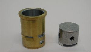 Cylinder Sleeve/Piston 32R