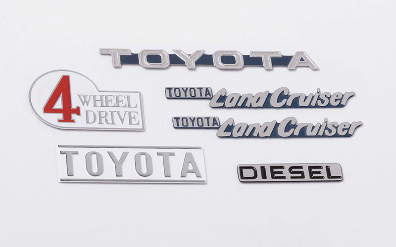 CRUISER BODY EMBLEM SET